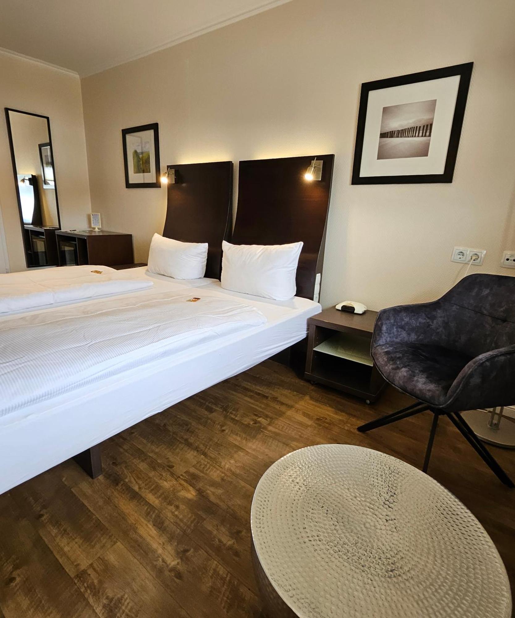 Hotel Kiose Wenningstedt-Braderup ภายนอก รูปภาพ